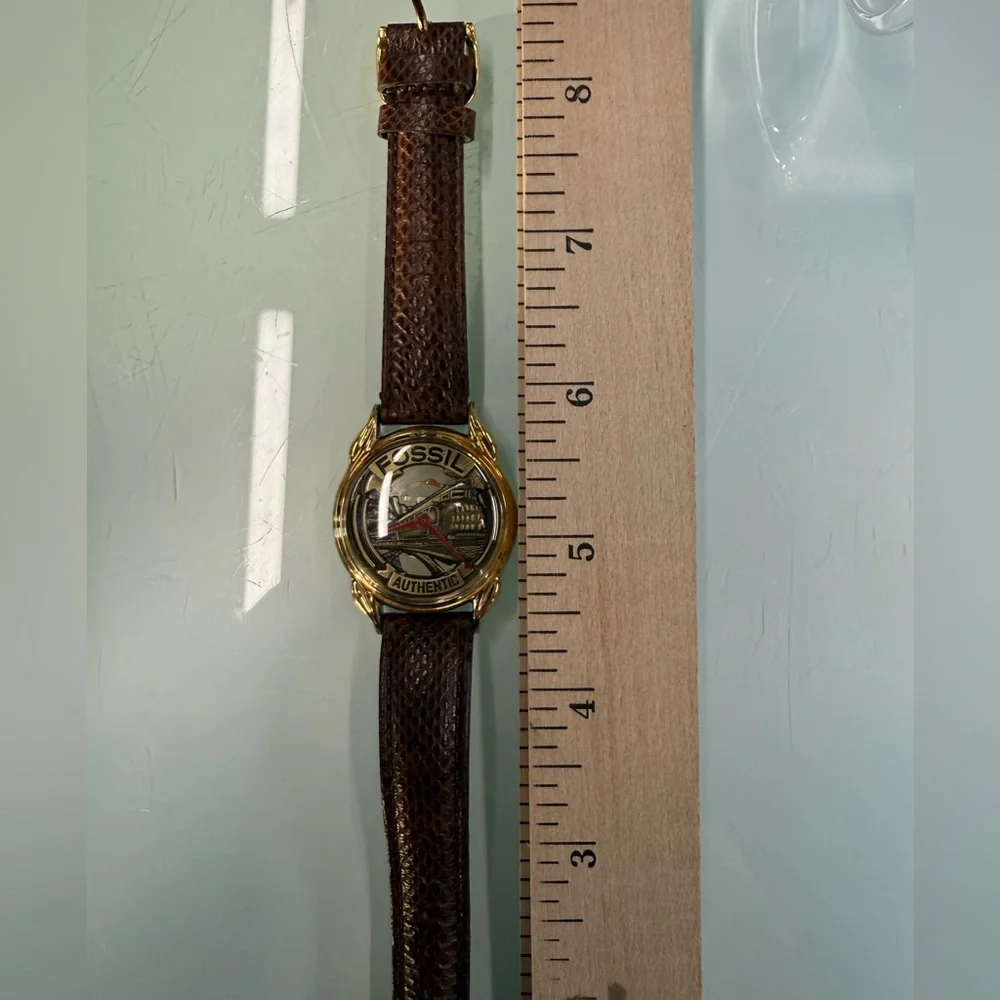 Fossil Train Locomotive Watch SK5058‎ NIB Collector Set Taxi Tin